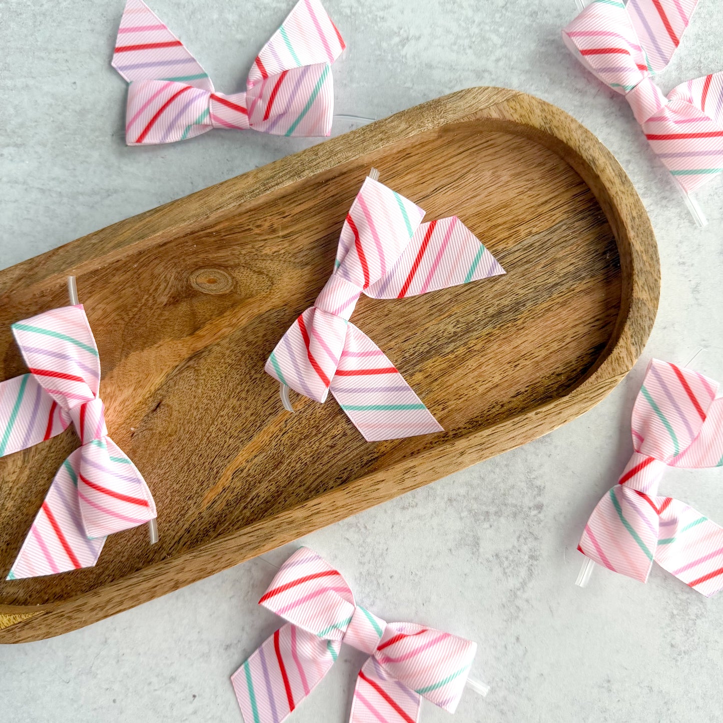 valentine's stripes pre-tied 4" grosgrain bows with clear twist ties - set of 25