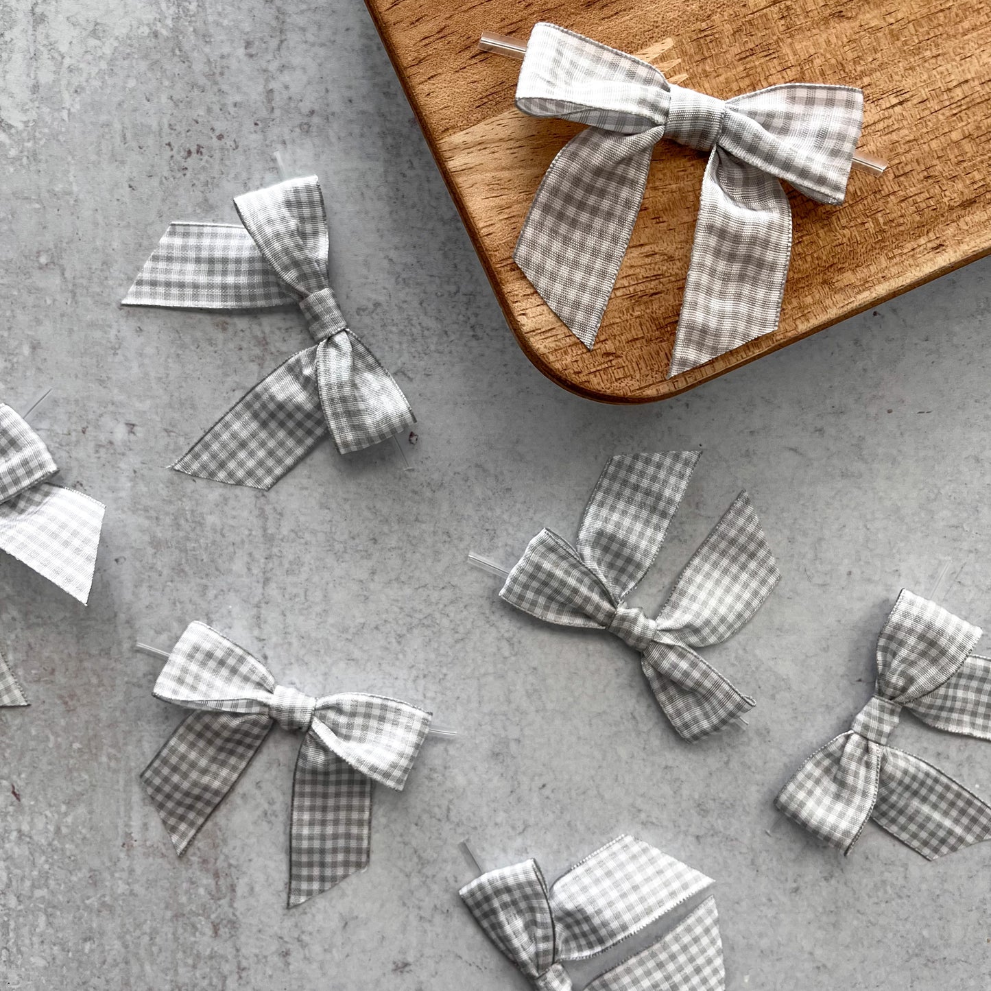 light gray gingham pre-tied 4" bows with clear twist ties - set of 25