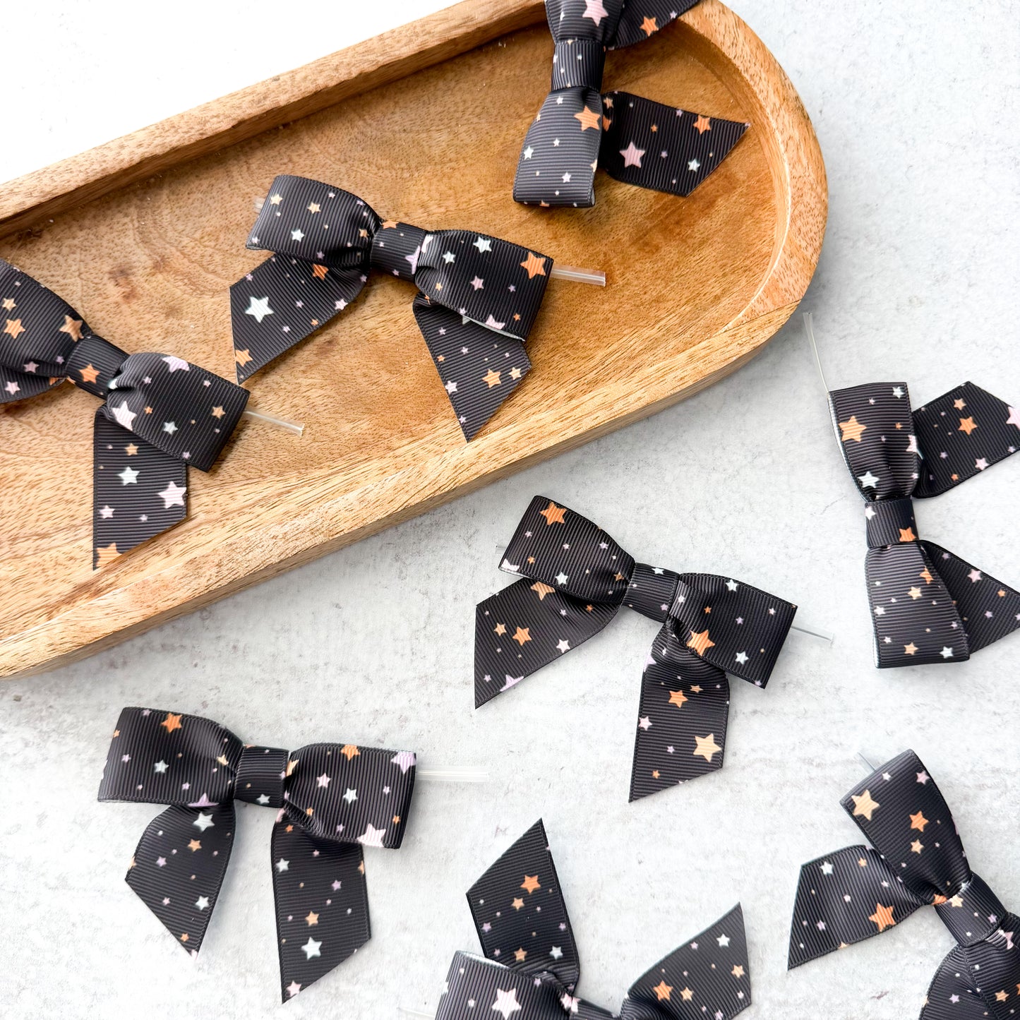 stars pre-tied 4" grosgrain bows with clear twist ties - set of 25