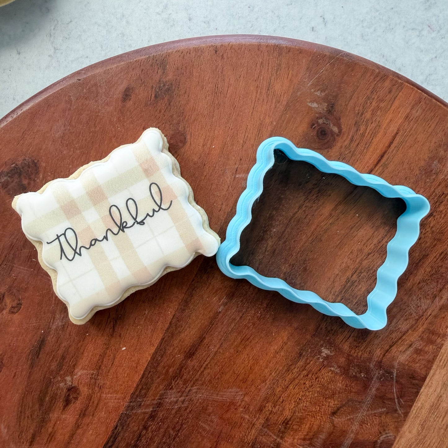 scallop rectangle mini cutter