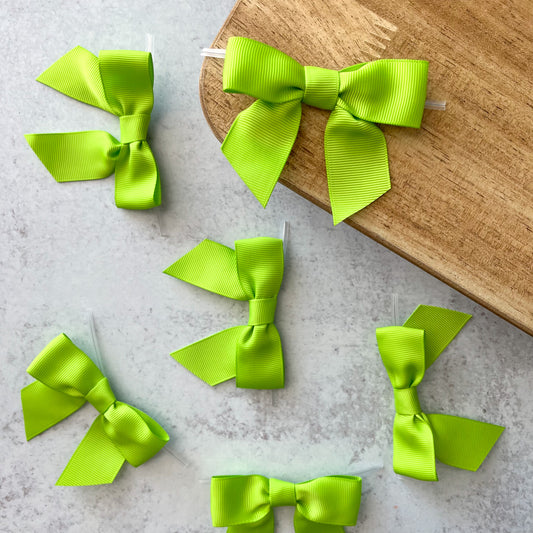 bright green 4" grosgrain bows with clear twist ties - set of 25