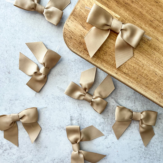 latte 4" grosgrain bows with clear twist ties - set of 25