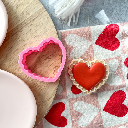 scalloped heart mini cookie cutter
