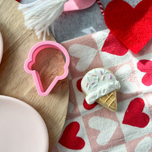 ice cream cone mini cookie cutter