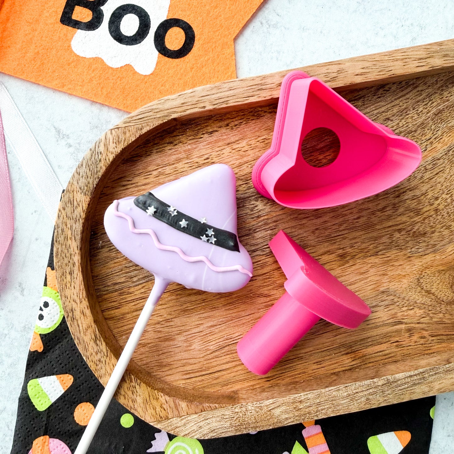 witch hat cake pop cutter - 2"