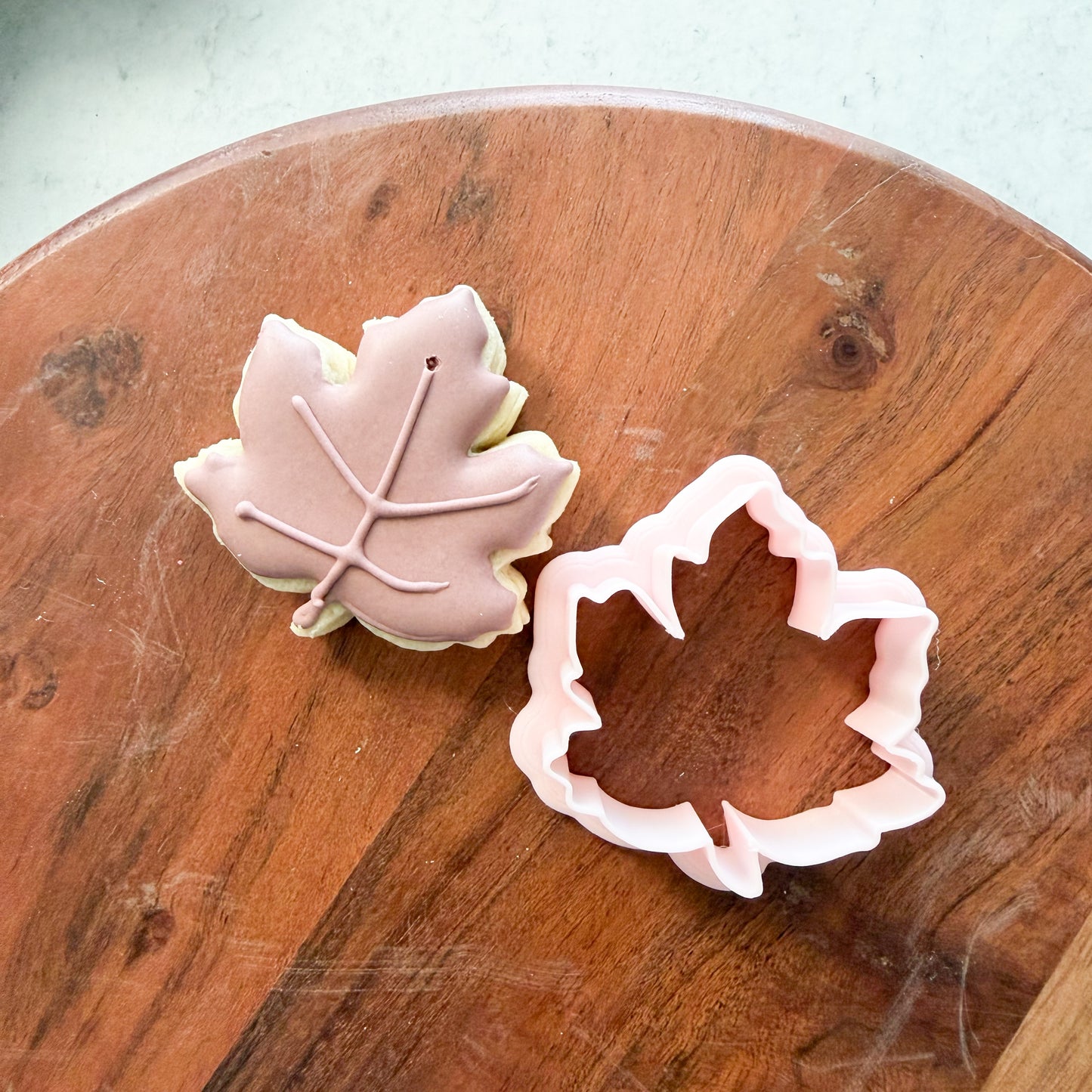 maple leaf mini cutter
