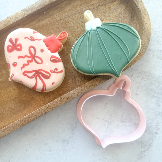 vintage ornament cutter - regular size